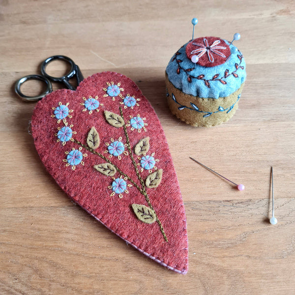 Scissors Pouch and Mini Pin Cushion Felt Craft Mini Kit